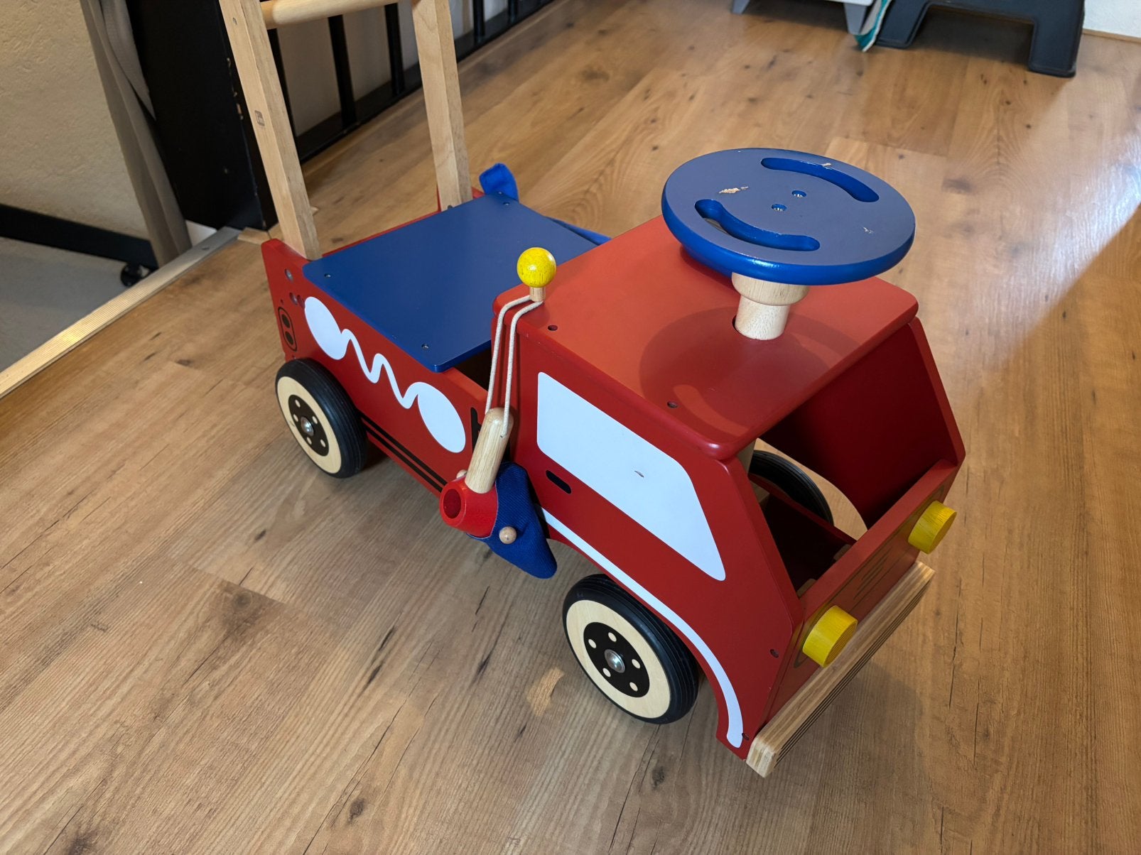 Stevige houten brandweer loopauto, Ophalen, Gebruikt