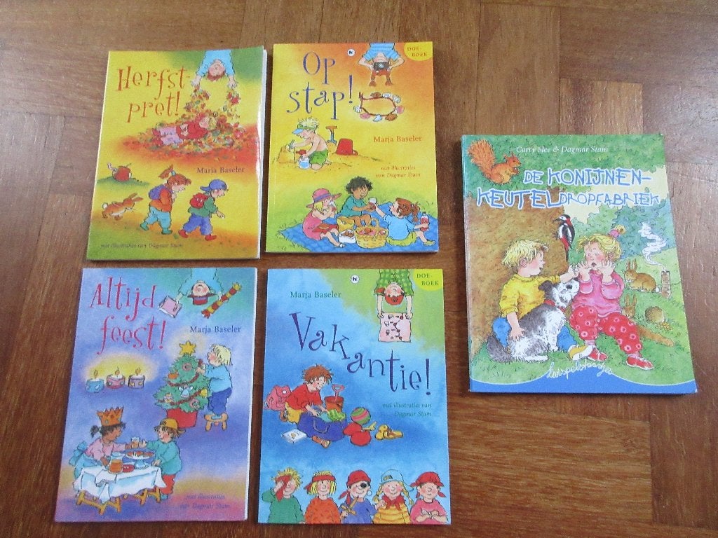 5 x boeken ( 3 leesboeken + 2 doe-boeken ) kleuters, Boeken, Ophalen of Verzenden, Gelezen, Fictie algemeen, Voorleesboek