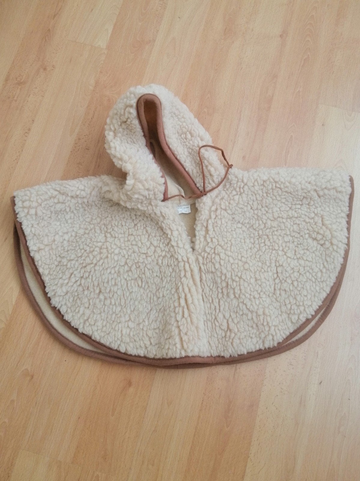 Nieuwe wollen poncho voor baby's (0-2 jaar), Ophalen of Verzenden, Nieuw, DT Collection, Jongetje of Meisje
