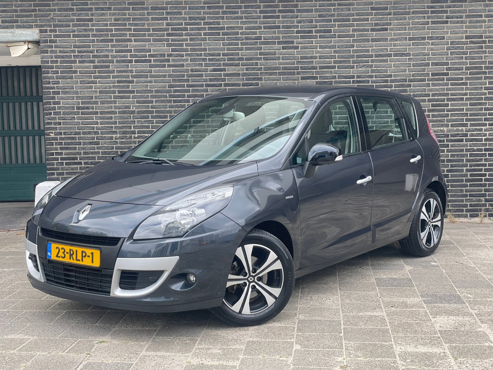 Renault Scénic 1.5 DCI Bose AUTOMAAT Nap✅Apk Cruise Control, Zwart, 4 cilinders, Leder en Stof, Origineel Nederlands