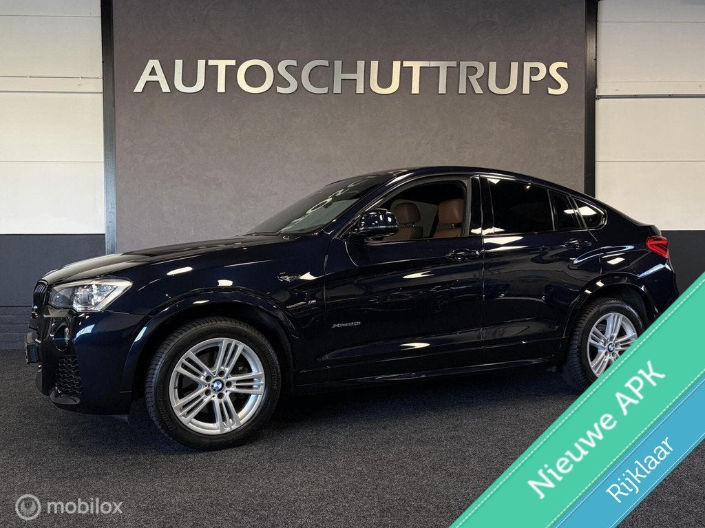 BMW X4 xDrive20i High Executive M SPORT CARBONSCHWARZ / LEDE, Automaat, Gebruikt, Euro 6, 4 cilinders