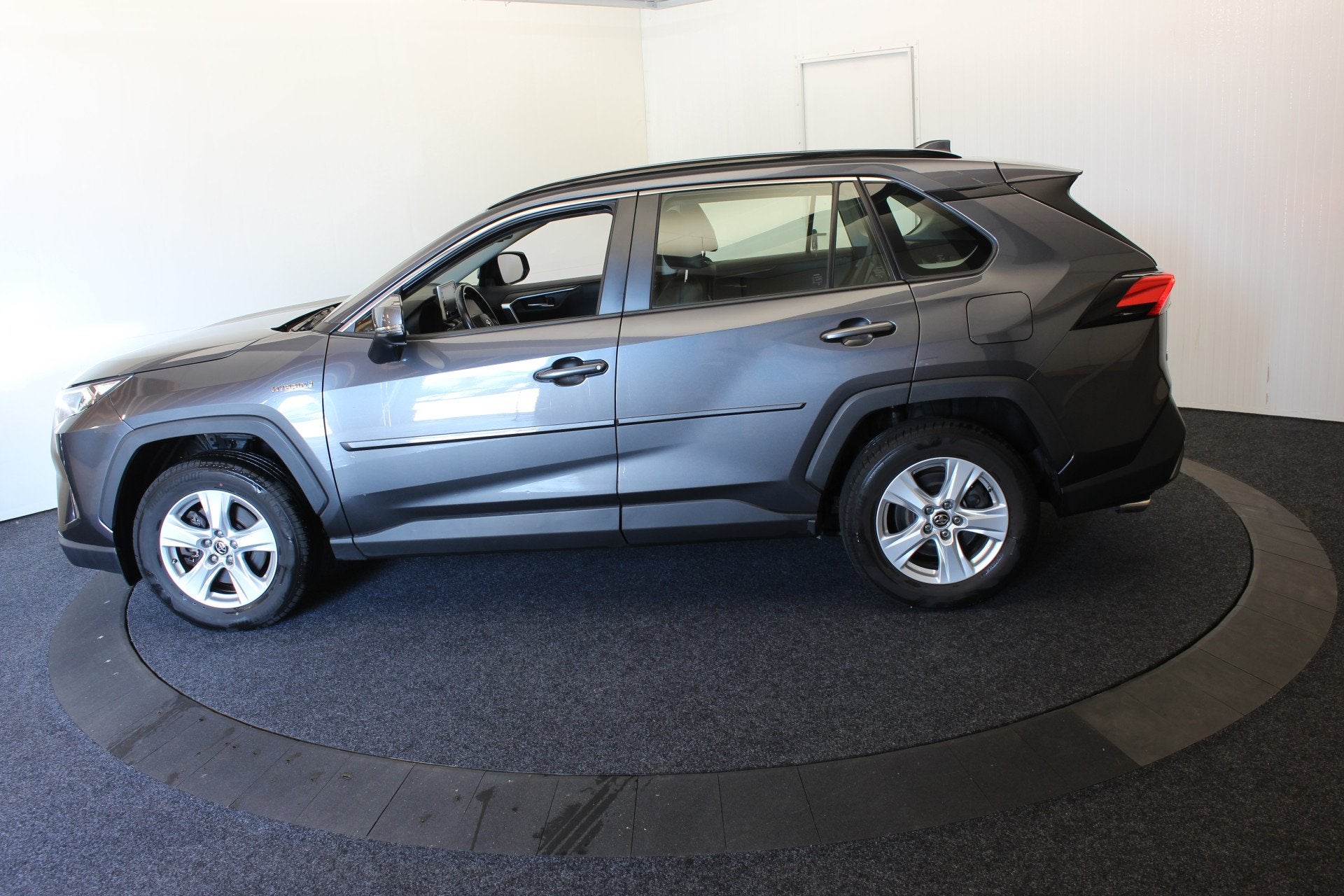 Foto 12 van Toyota RAV4 2.5 Hybrid 218 PK Camera Trekhaak Adep Cruise Ca