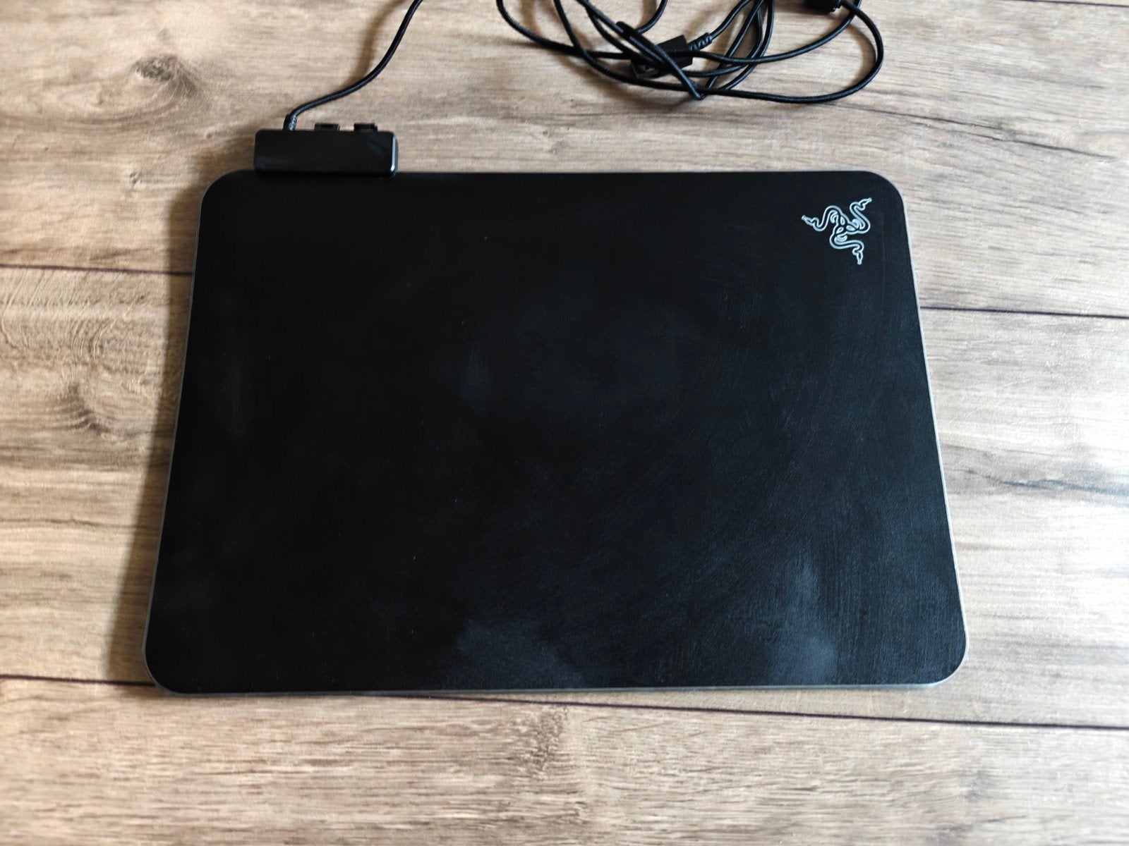 Razer Firefly V2 Gaming Muismat - Hard oppervlak RGB, Computers en Software, Muismatten, Ophalen, Gaming muismat, Zo goed als nieuw