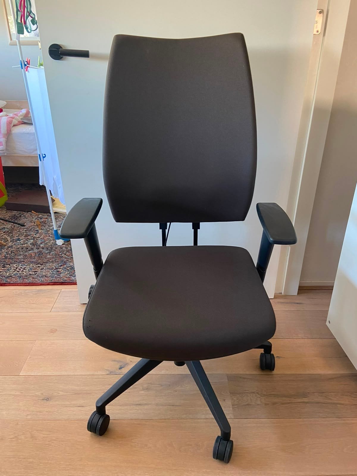 bureaustoel, Ophalen, Ergonomisch, Zo goed als nieuw, Bruin