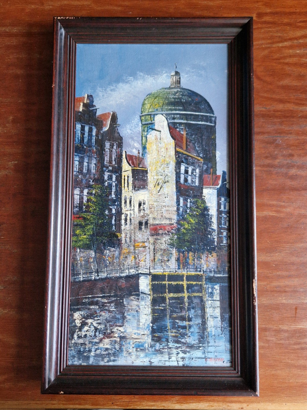 Amsterdamse gracht en ronde Lutherse kerk, Doek, Realistisch, Ophalen of Verzenden, Gesigneerd