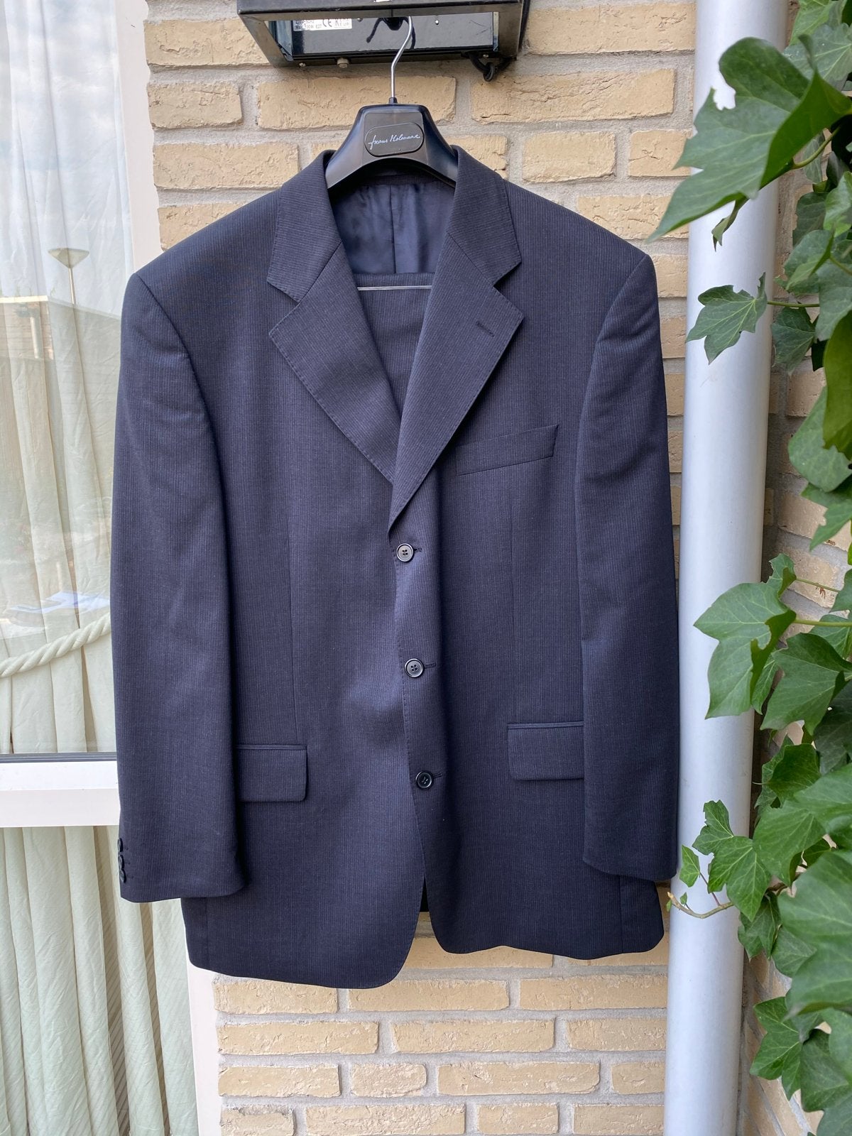 Frans Molenaar Kostuum | Donkerblauw met subtiele streep, Kleding | Heren, Ophalen of Verzenden, Zo goed als nieuw, Maat 52/54 (L)