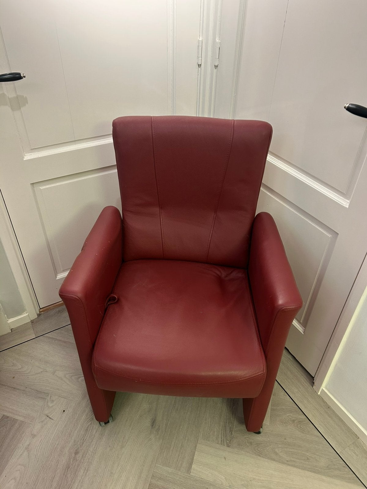 Set (setprijs) van 4 stuks rode verstelbare eetkamerstoelen, Huis en Inrichting, Fauteuils, Ophalen, Minder dan 75 cm, 50 tot 75 cm