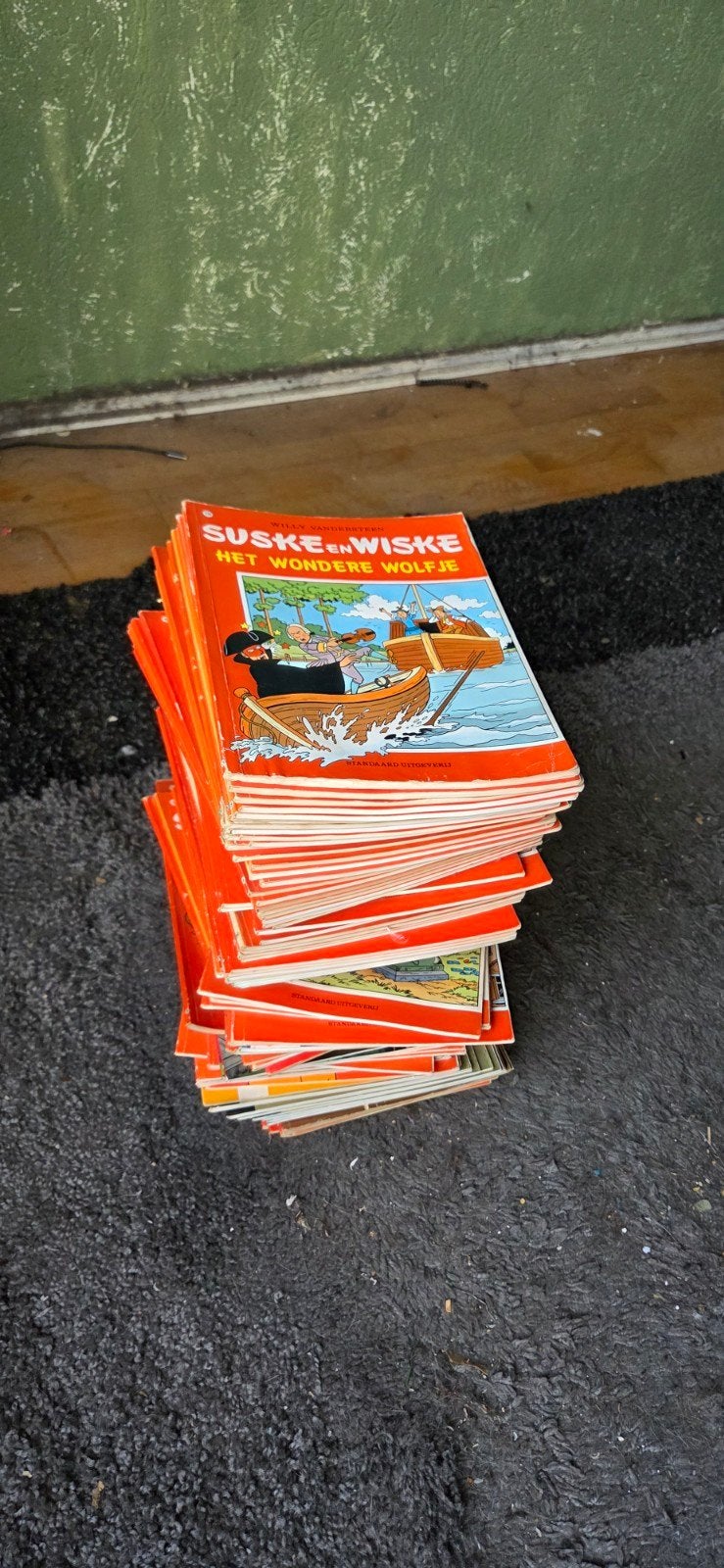 Stapeltje suske en wiske, Meerdere comics, Ophalen, Europa