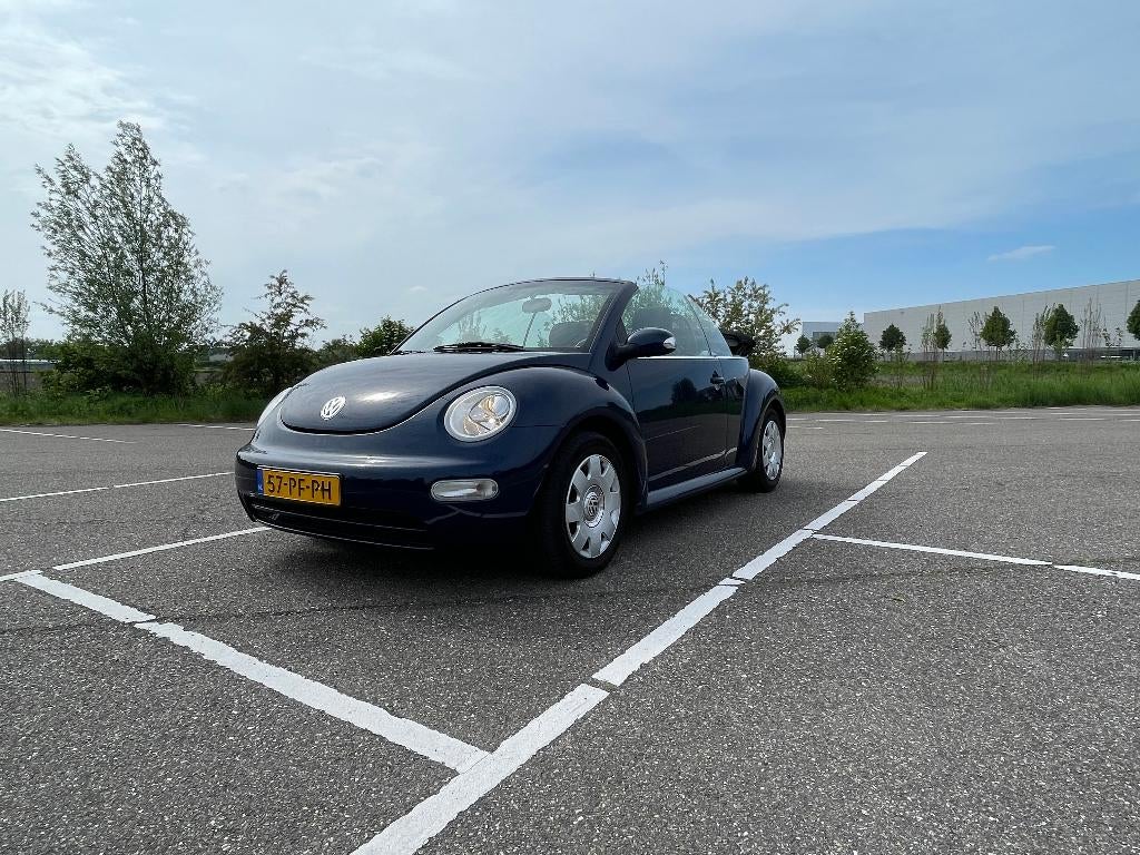 Volkswagen Beetle Cabriolet 1.6 Comfort | Nieuwe cabriokap, Auto's, Volkswagen, Stof, Beetle (Kever), 4 cilinders, Cabriolet