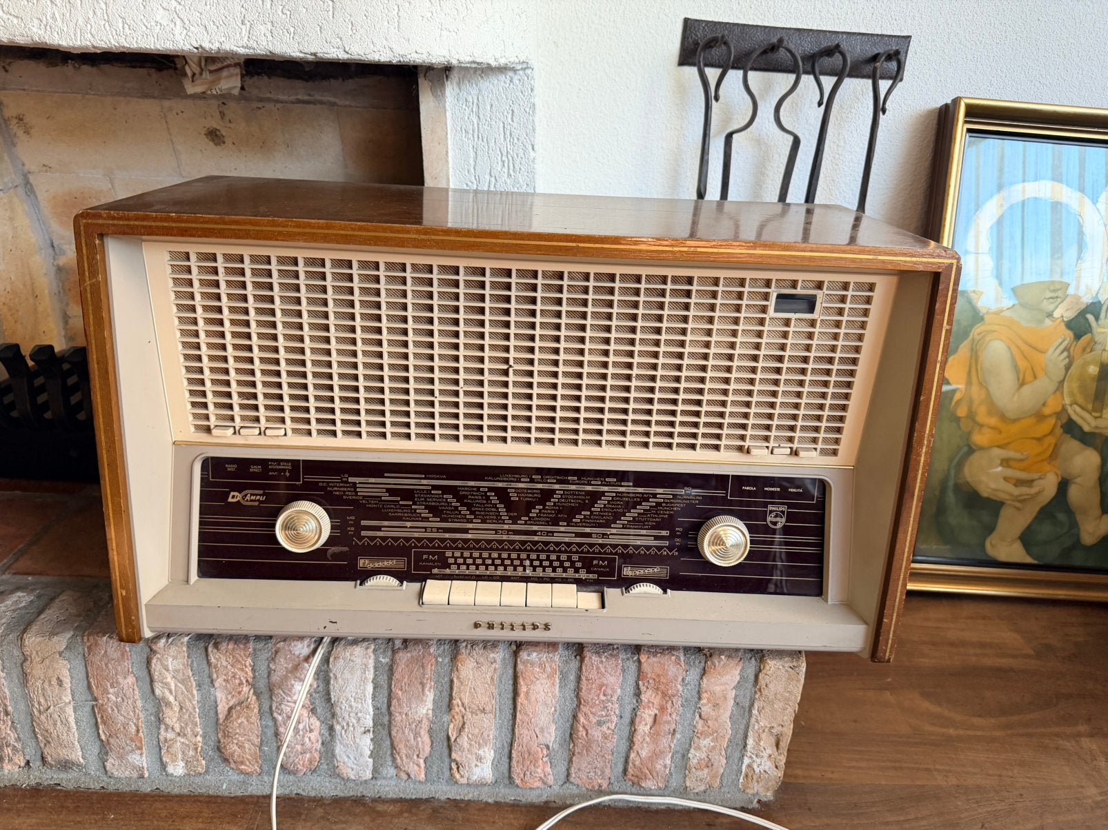 Philips Bi-Ampli radio, Ophalen