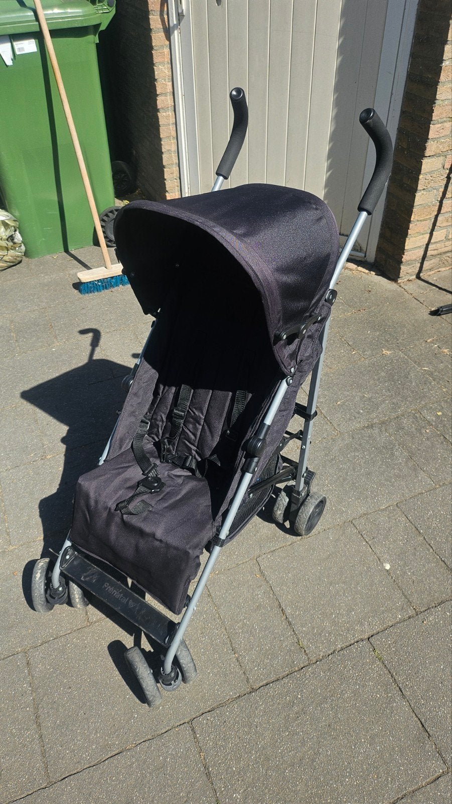 Maclaren buggy - zwart, verstelbare rugleuning en zonnekap, Ophalen, Gebruikt, Verstelbare rugleuning