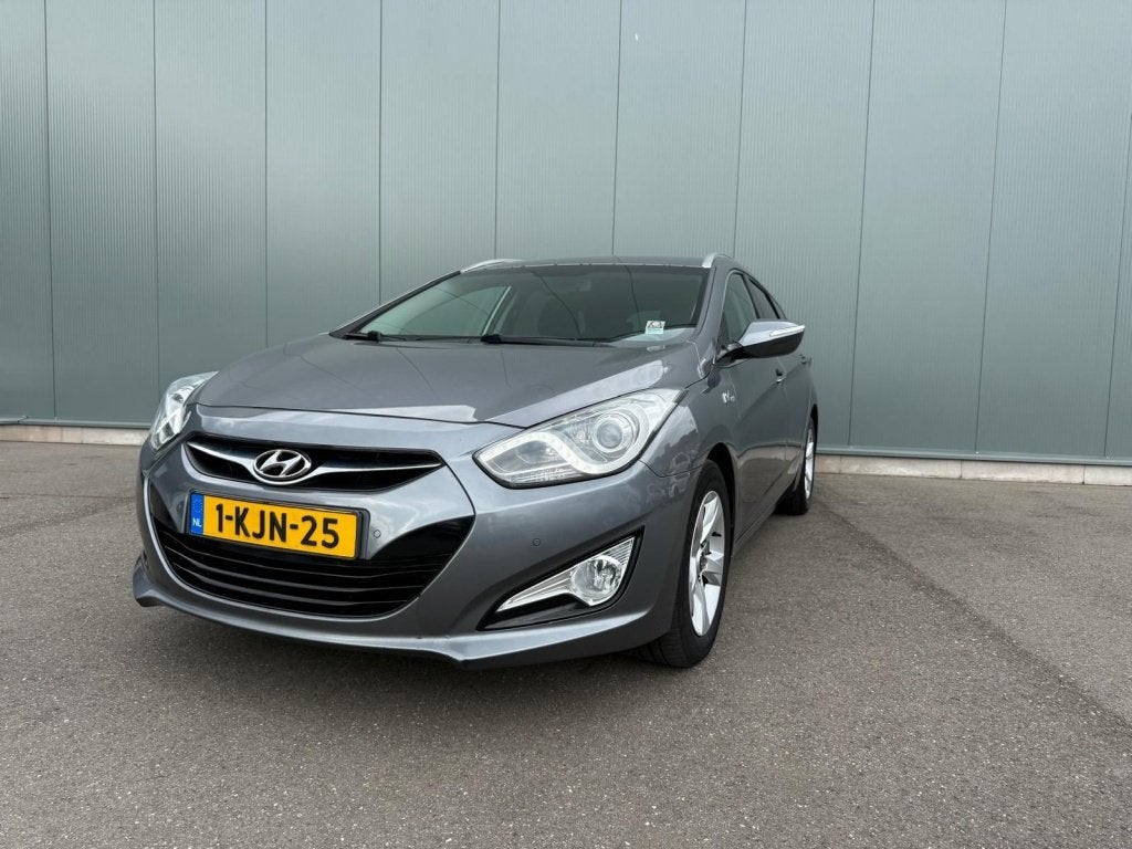 Hyundai i40 Wagon 1.6 GDI B. Bns Ed. CAMERA / KEYLESS / NAP, Auto's, Hyundai, Euro 5, 135 pk, 4 cilinders, Origineel Nederlands
