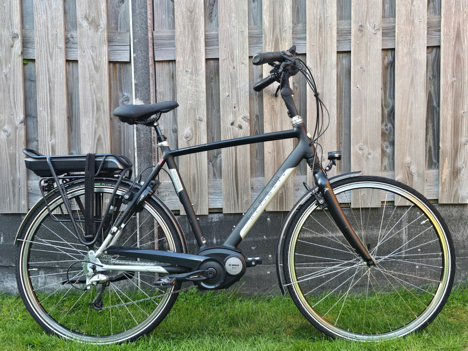 Gazelle Ultimate Bosch Middenmotor E-Bike Elektrischefiets, Ophalen, Zo goed als nieuw, 50 km per accu of meer, 55 tot 59 cm