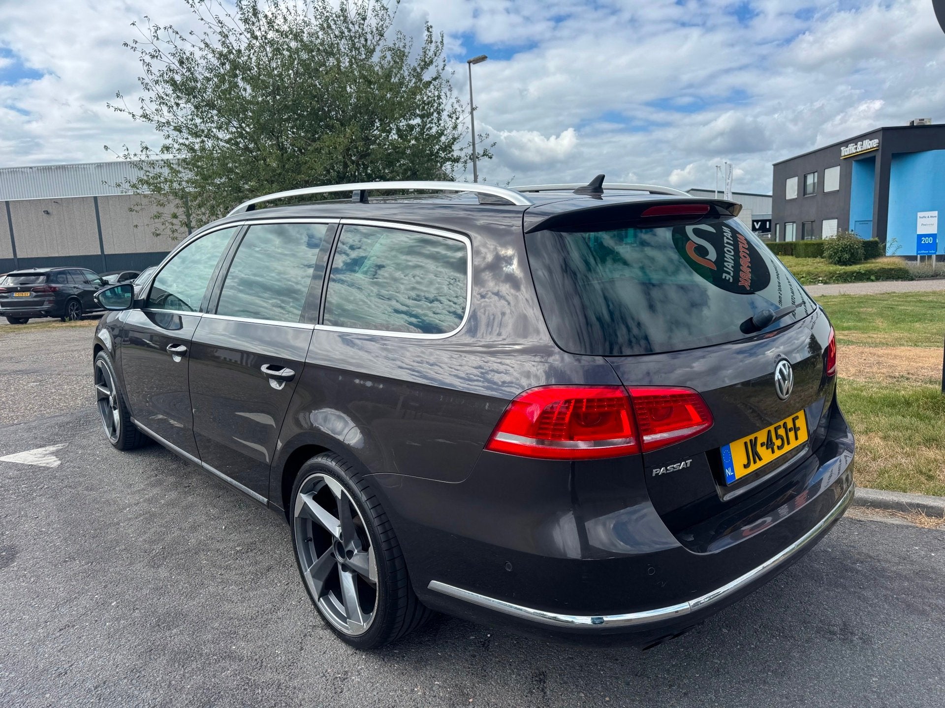 Volkswagen Passat Variant | 2011 | 2.0 TDI Highline BlueMoti, Auto's, Euro 5, 1518 kg, 4 cilinders, Bruin