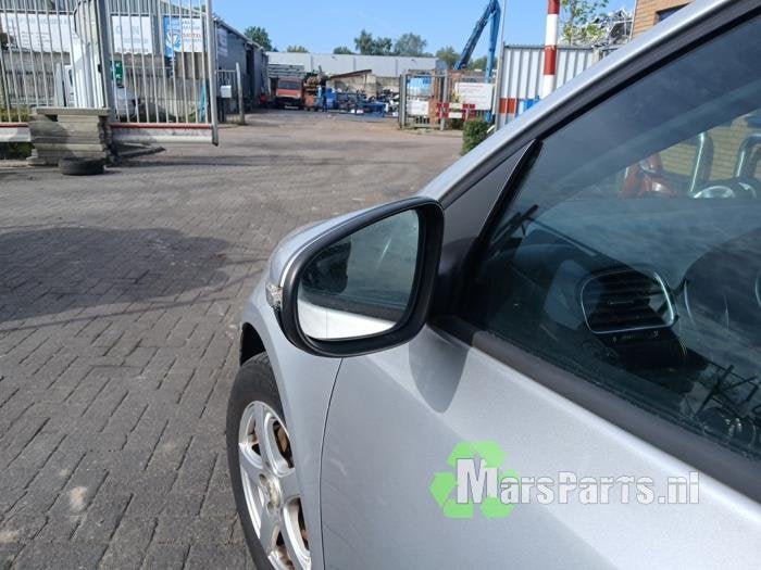 Buitenspiegel links van een Volkswagen Golf, Gebruikt, -, Volkswagen, -