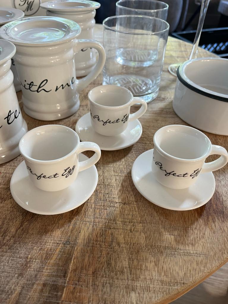 Riviera Maison Serviesgoed: Diverse Items, Ophalen, Zo goed als nieuw, Effen, Kop(pen) en/of Schotel(s)