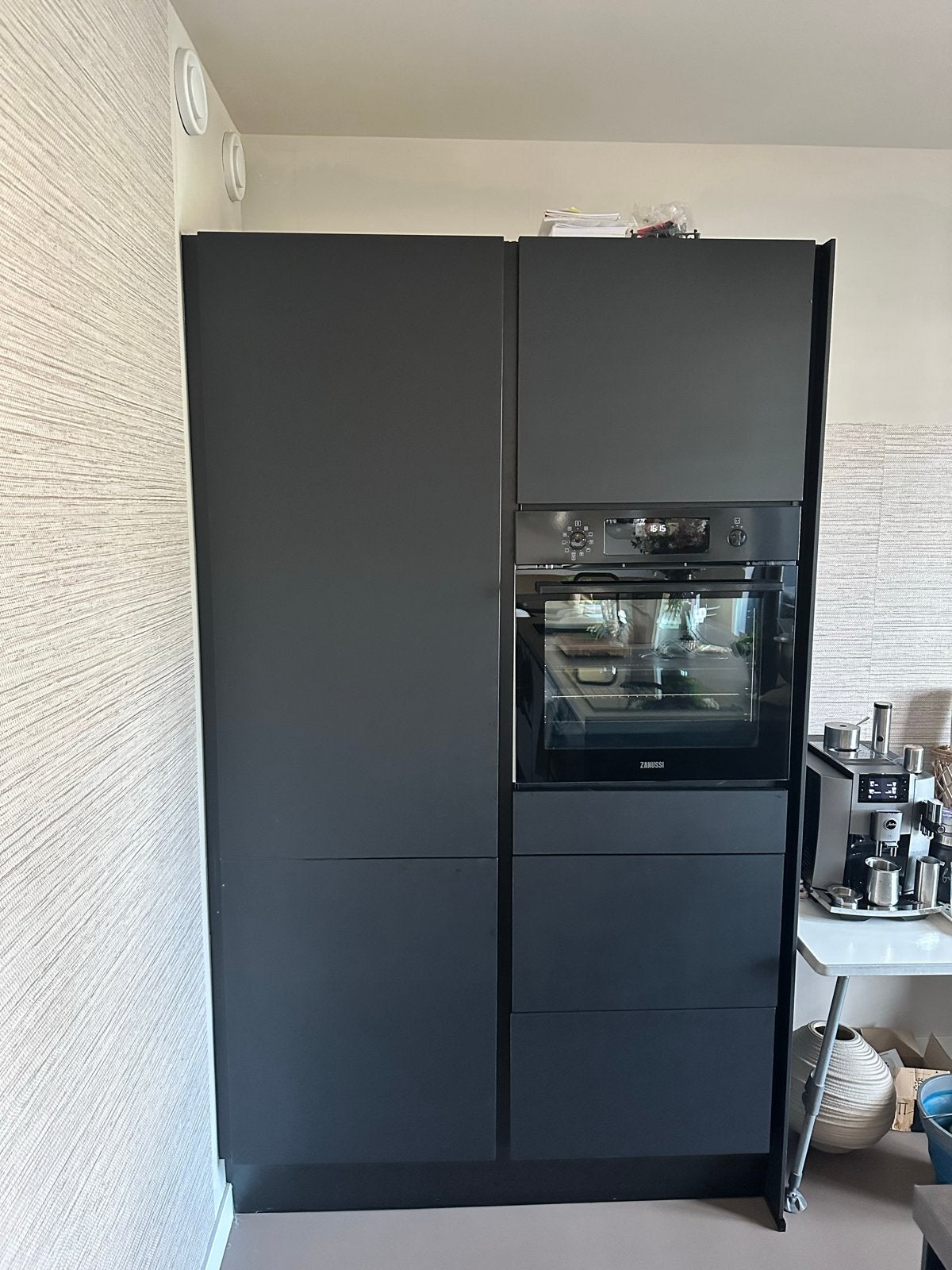 Keukenblok met laden  oven en koelkast (zonder apparaten), Ophalen, Gebruikt, 100 tot 150 cm, 200 cm of meer