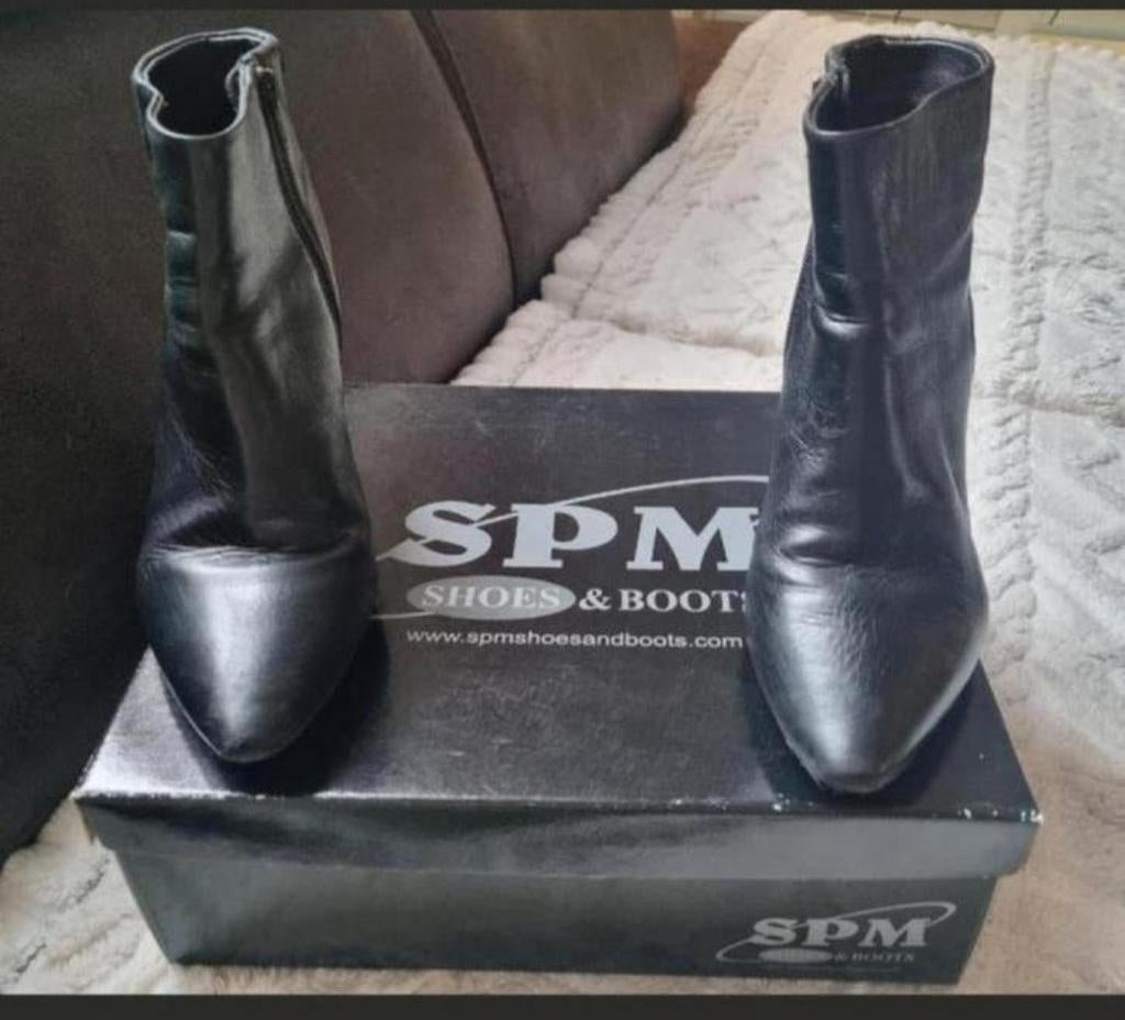 SPM Zwarte Leren Enkellaarsjes Maat 38, SPM, Zwart, Lage of Enkellaarzen, Ophalen of Verzenden