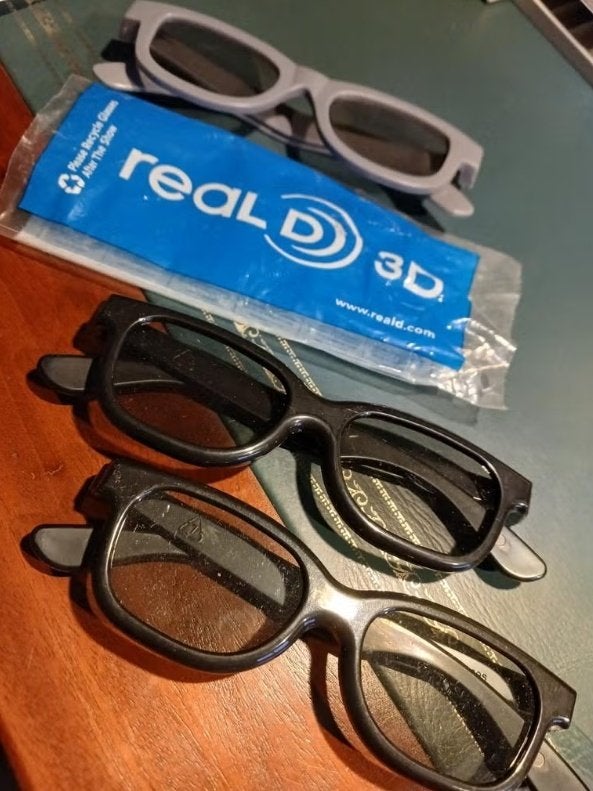 RealD 3D brillen - 3 stuks voor thuisbioscoop, Ophalen of Verzenden, Zo goed als nieuw