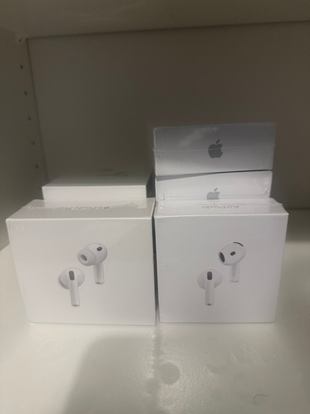 Airpods pro3 en airpods4 met anc ongeopend, Ophalen of Verzenden, Zo goed als nieuw