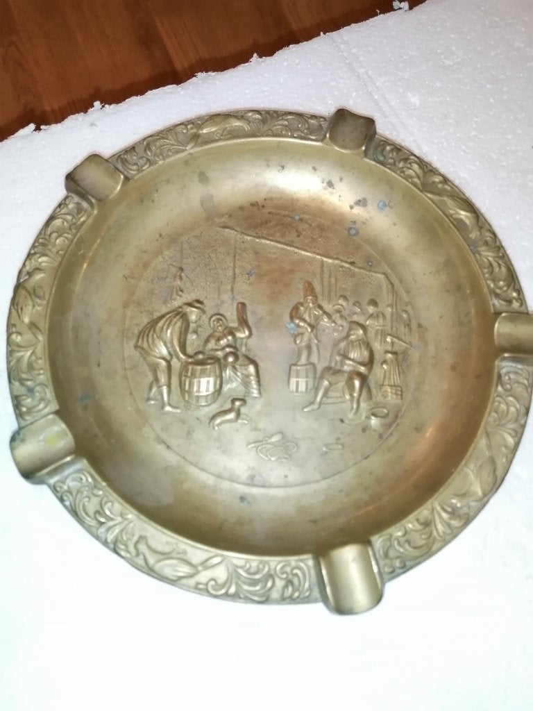 Een mooie vintage messing ronde asbak, 20cm, Ophalen of Verzenden