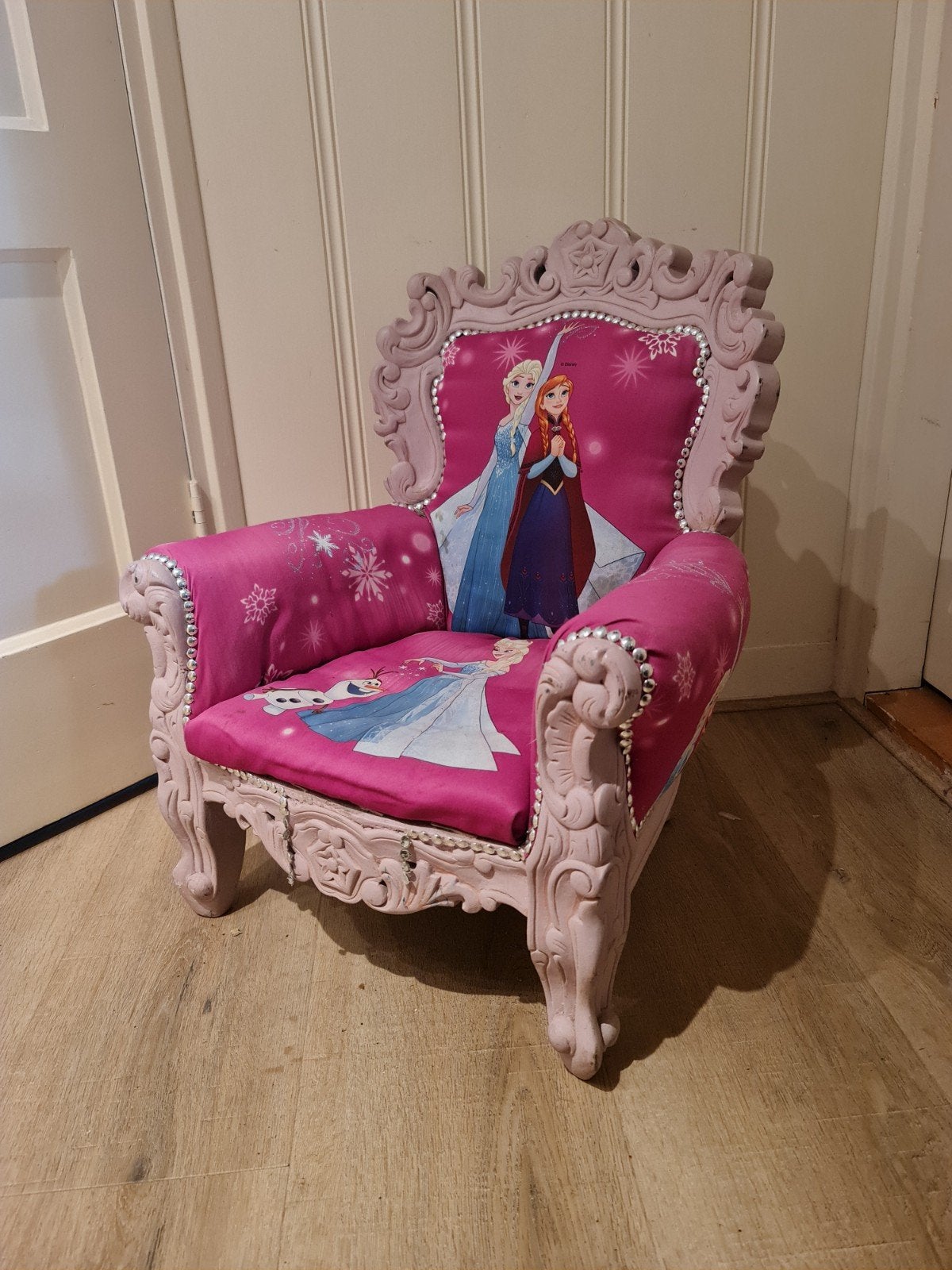 Frozen Brocante kinderfauteuil - stevig, heeft liefde nodig, Kinderen en Baby's, Kinderkamer | Inrichting en Decoratie, Gebruikt