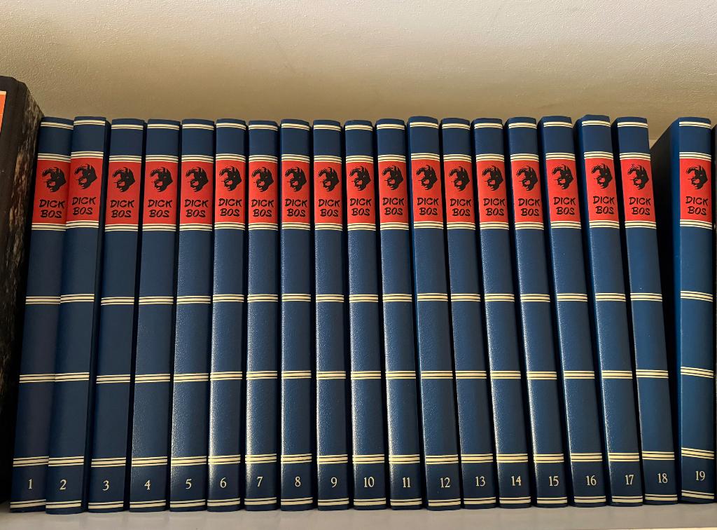 Dick Bos serie 1 t/m 19, Boeken, Stripboeken, Ophalen, Dick Bos, Zo goed als nieuw, Meerdere stripboeken