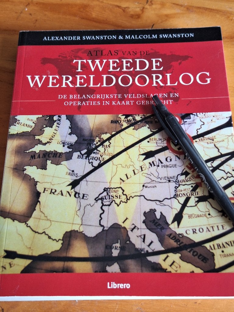 Atlas van de Tweede Wereldoorlog, Tweede Wereldoorlog, Alexander Swanston & Malcolm Swanston, Ophalen of Verzenden, Zo goed als nieuw