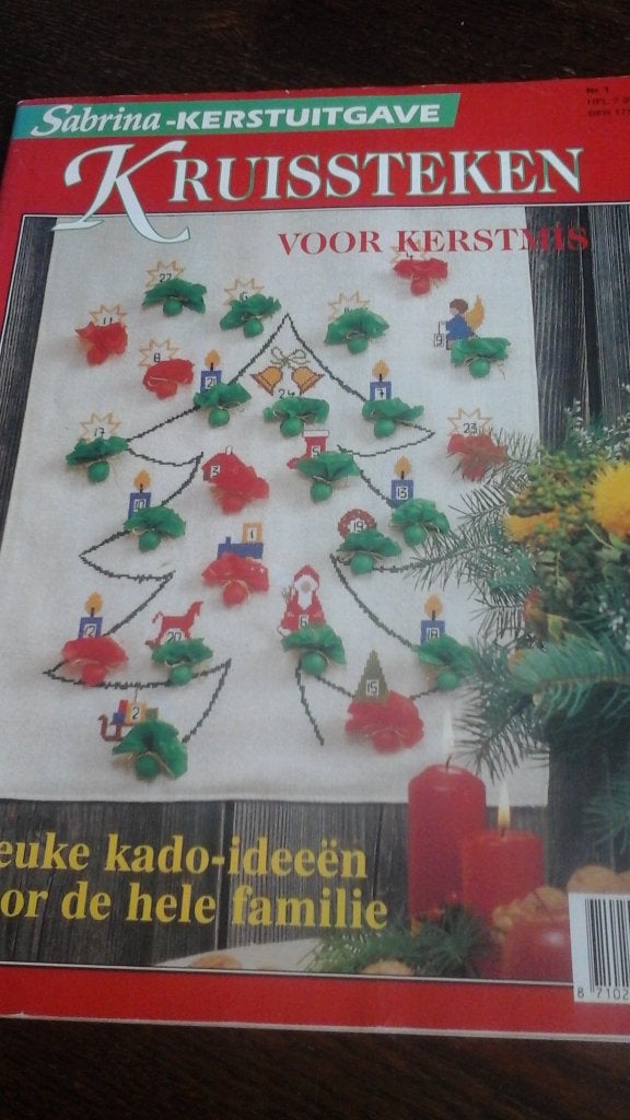 Borduurblad sabrina kruisblad voor kerstmis, Hobby en Vrije tijd, Ophalen of Verzenden, Zo goed als nieuw, Handborduren, Patroon