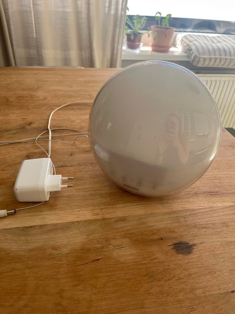Werkende Philips Wake-up Light Radiowekker, Ophalen of Verzenden, Zo goed als nieuw, Digitaal