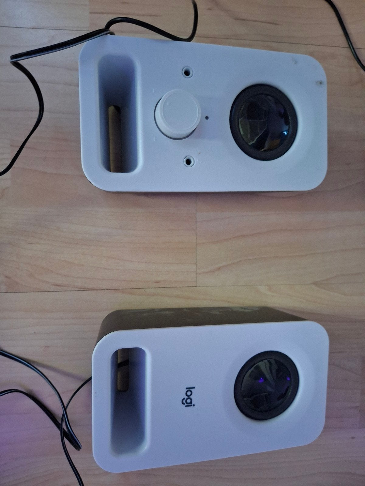 Logitech speakers - Wit Alleen Ophalen, Stereo speakers, Gebruikt, Logitech, Ophalen of Verzenden