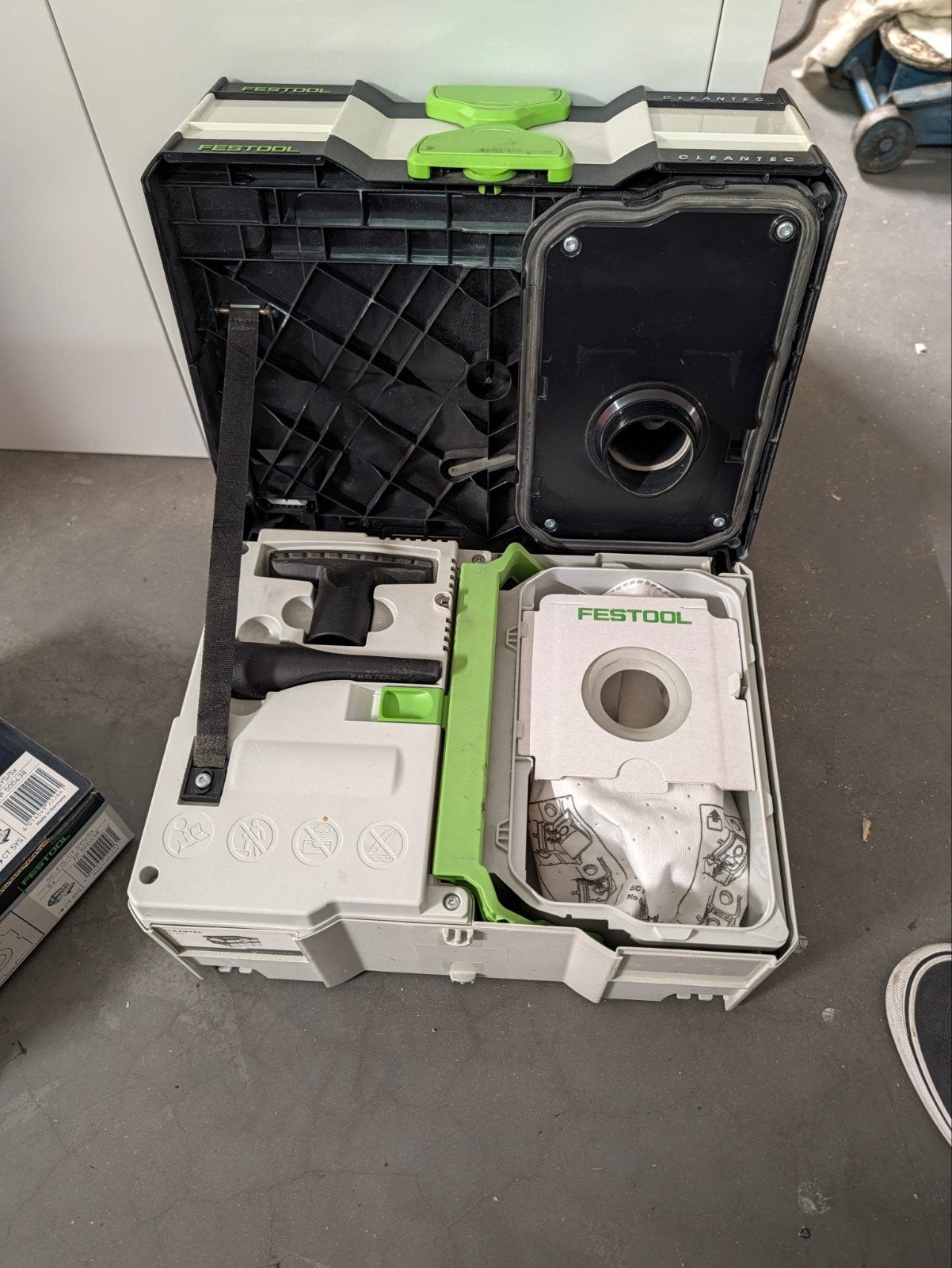Foto 4 van Festool CTL SYS stofzuiger met 6 zakken en nieuw filter