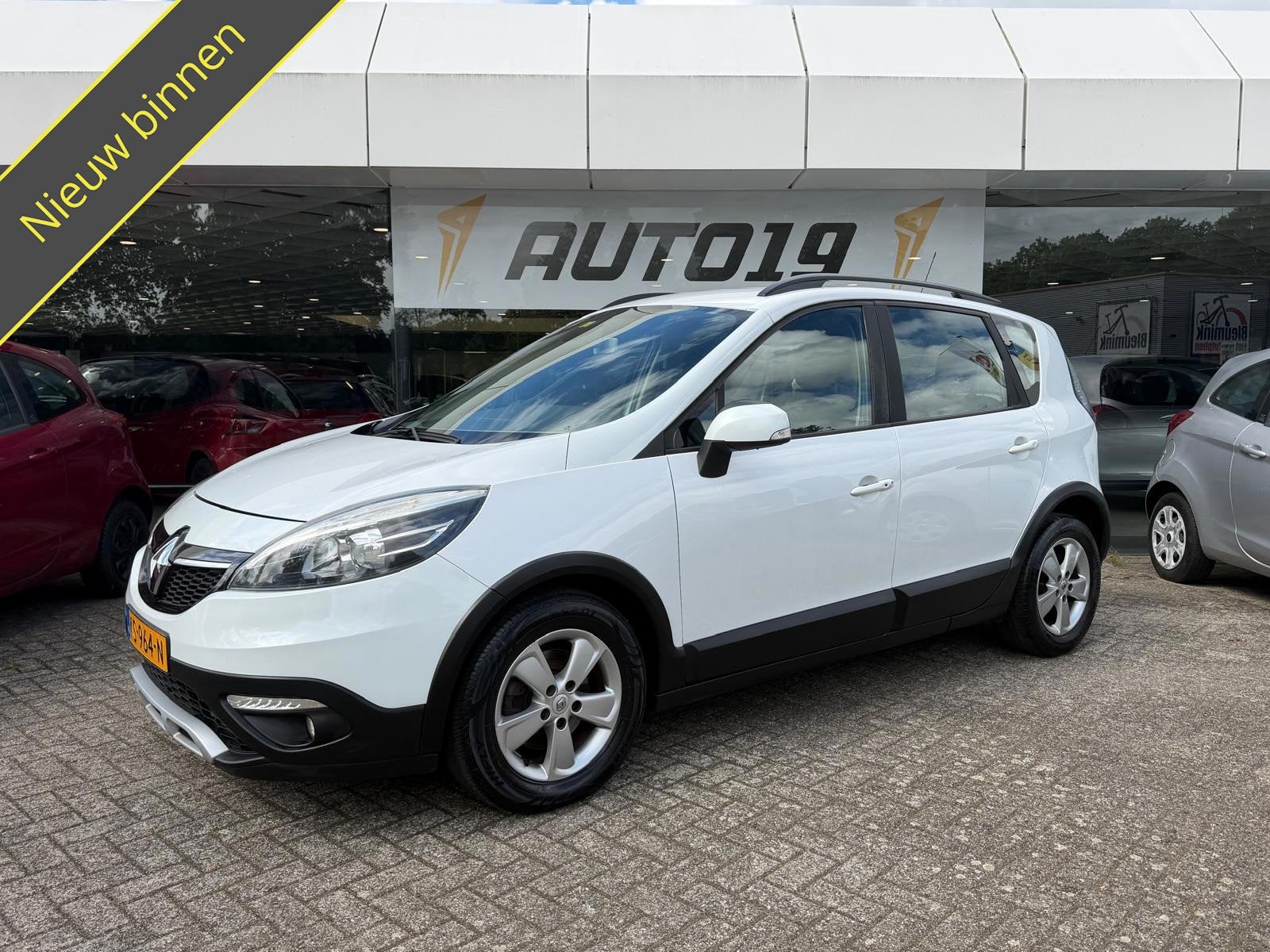 Renault Scénic Xmod ENERGY TCe 115 Start & Stop Xmod Paris, Auto's, Voorwielaandrijving, Stof, 4 cilinders, 116 pk