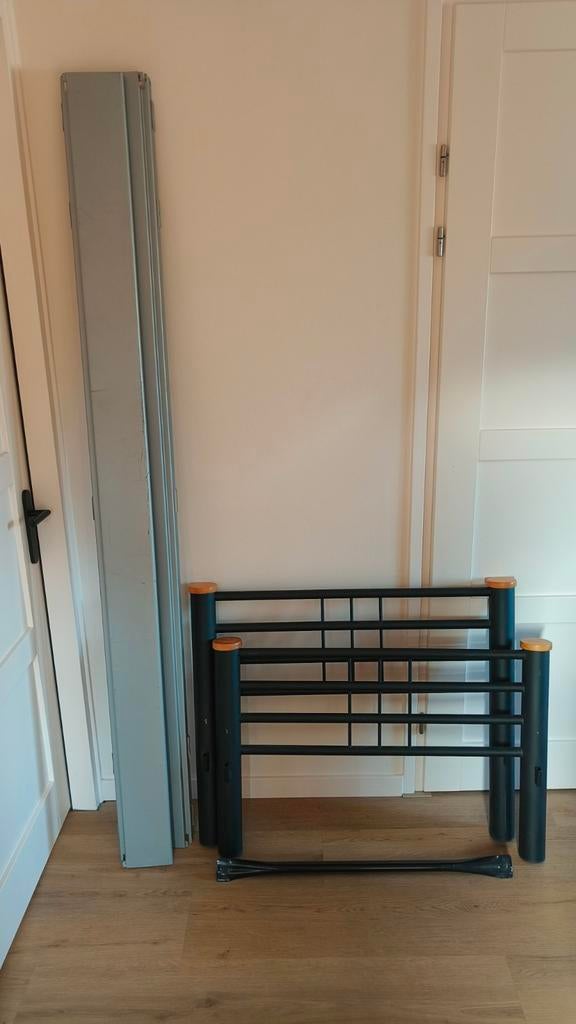 Bedframe 220x90 zwart metaal, Ophalen, 90 cm, Eenpersoons, Zwart