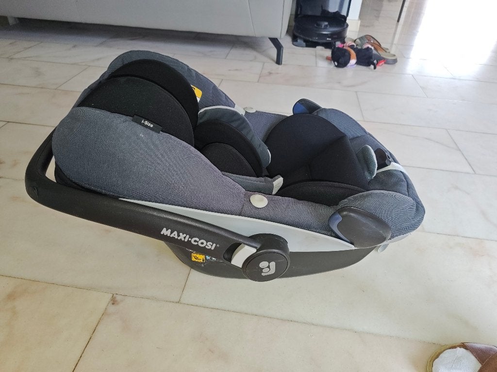 Maxi-Cosi autostoeltjes en ISOFIX-bases, Ophalen, Autogordel of Isofix, Gebruikt, 0 t/m 13 kg