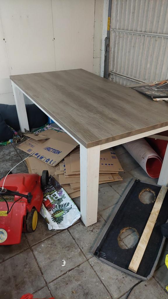 Mooie tafel!, Huis en Inrichting, Tafels | Eettafels, 100 tot 150 cm, 200 cm of meer, Ophalen of Verzenden, Zo goed als nieuw