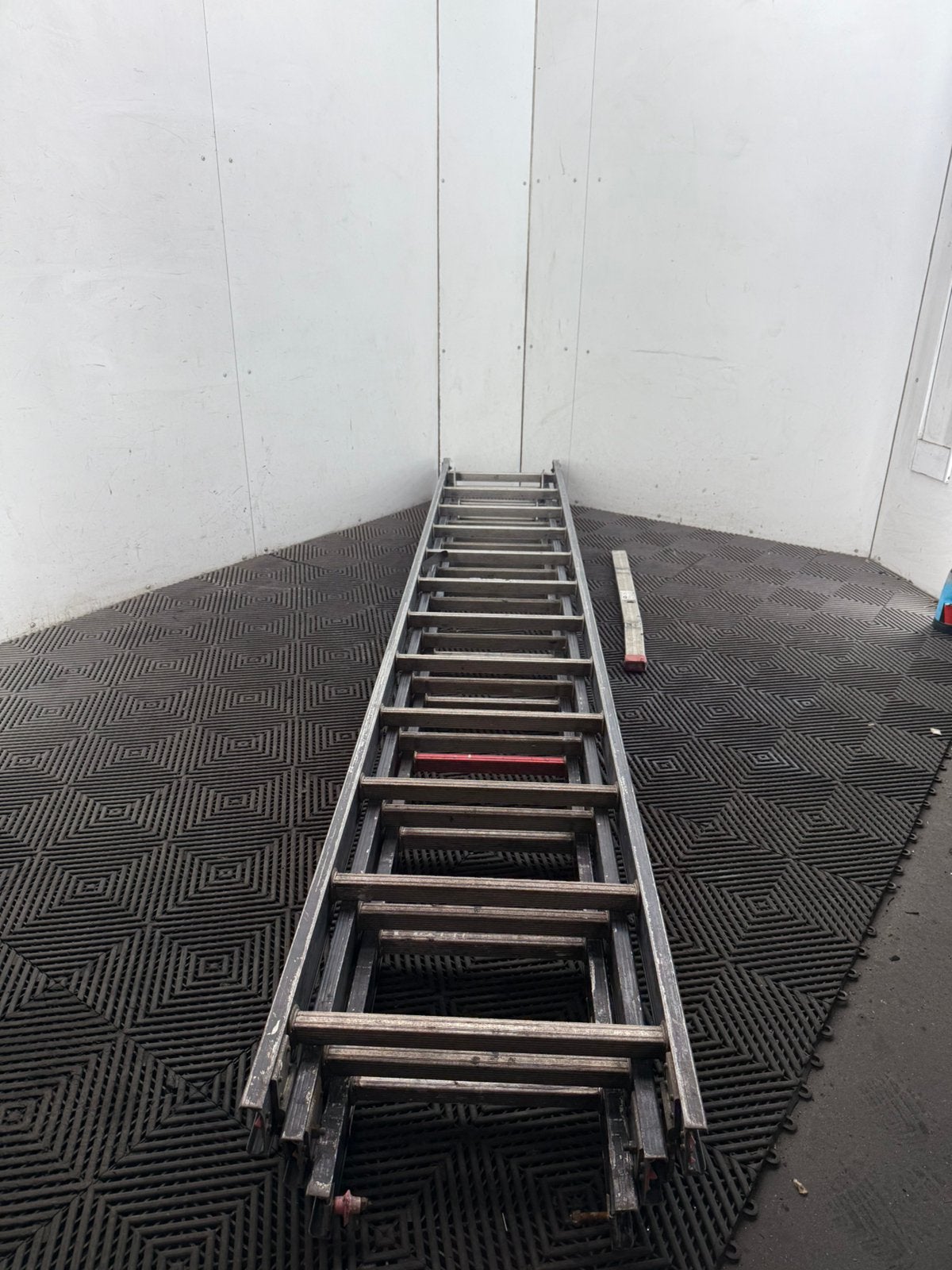 Altrex ladder, 3 delig, 12 treden per deel, Ophalen, Gebruikt, Ladder, 4 meter of meer
