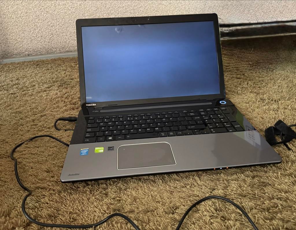 Toshiba Satellite Laptop - Intel Core i7, NVIDIA GeForce, Computers en Software, Windows Laptops, 2 tot 3 Ghz, Qwerty, Ophalen of Verzenden