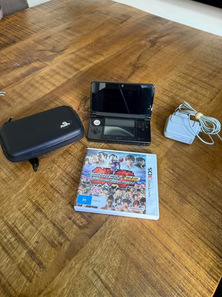 Nintendo 3ds, Spelcomputers en Games, Spelcomputers | Nintendo 2DS en 3DS, Ophalen of Verzenden, Zo goed als nieuw, Wit, 3DS