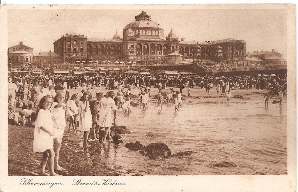 Scheveningen, Strand en Kurhaus, Ophalen of Verzenden, 1920 tot 1940, Gelopen, Zuid-Holland