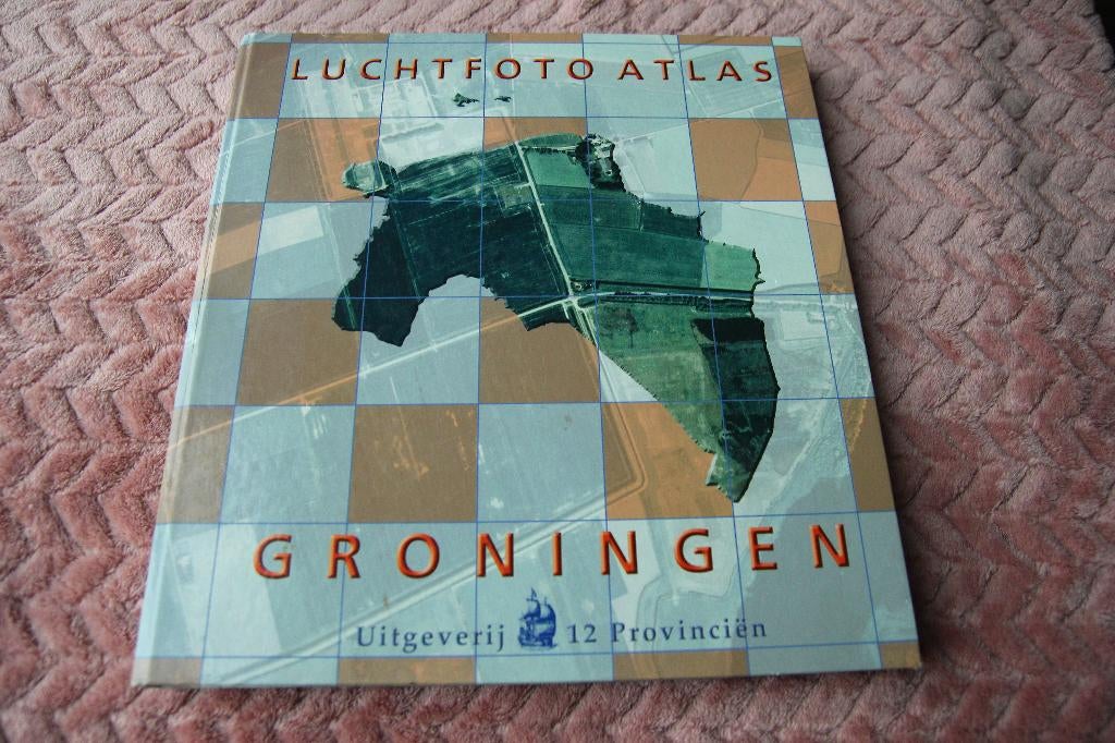 luchtfoto atlas van Groningen, Ophalen of Verzenden, Gelezen