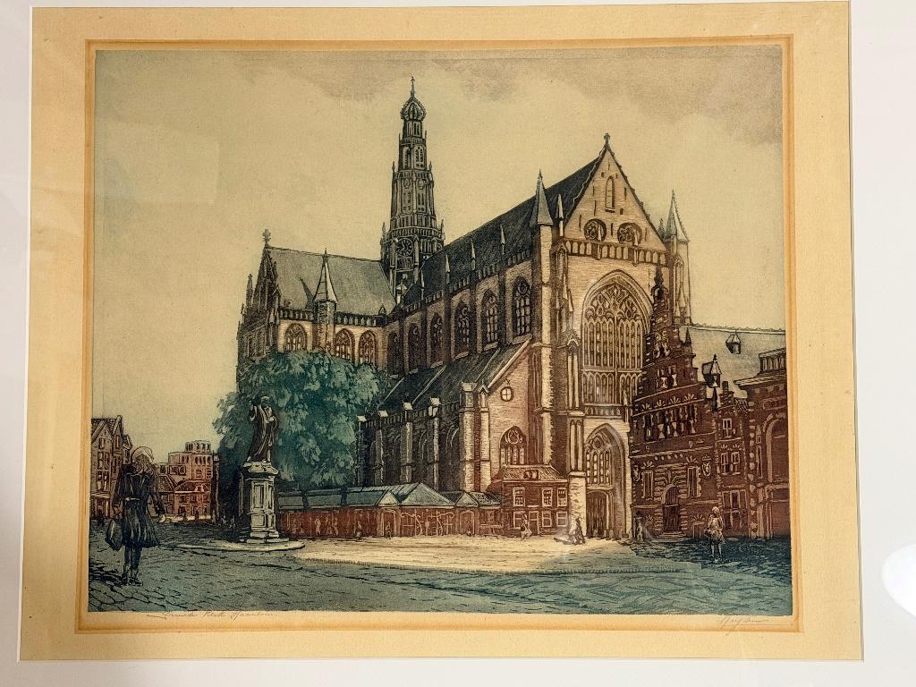 Ets Anton Heyboer ; Grote kerk Haarlem uit 1948, Antiek en Kunst, Kunst | Etsen en Gravures, Handgekleurd, Ets, Stadsgezicht, Ophalen of Verzenden