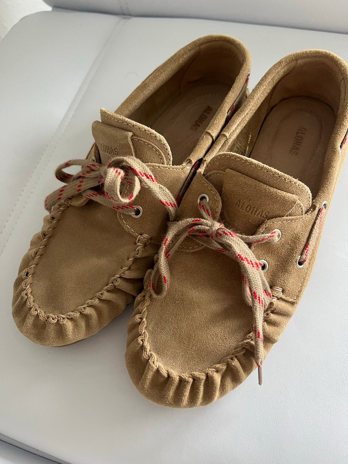 ALOHAS Rowan Suède Loafers - Beige maat 40, Ophalen, Zo goed als nieuw, Beige, Espadrilles of Moccasins