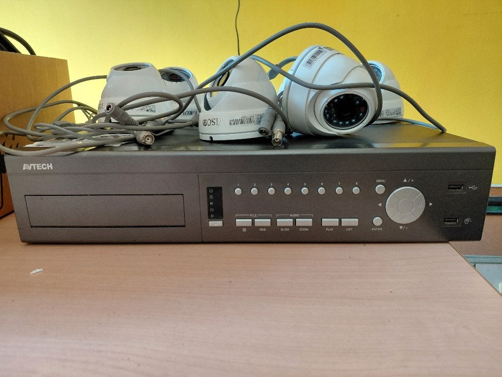 Beveiligingssysteem met 8 camera's, Ophalen, Gebruikt, Binnencamera