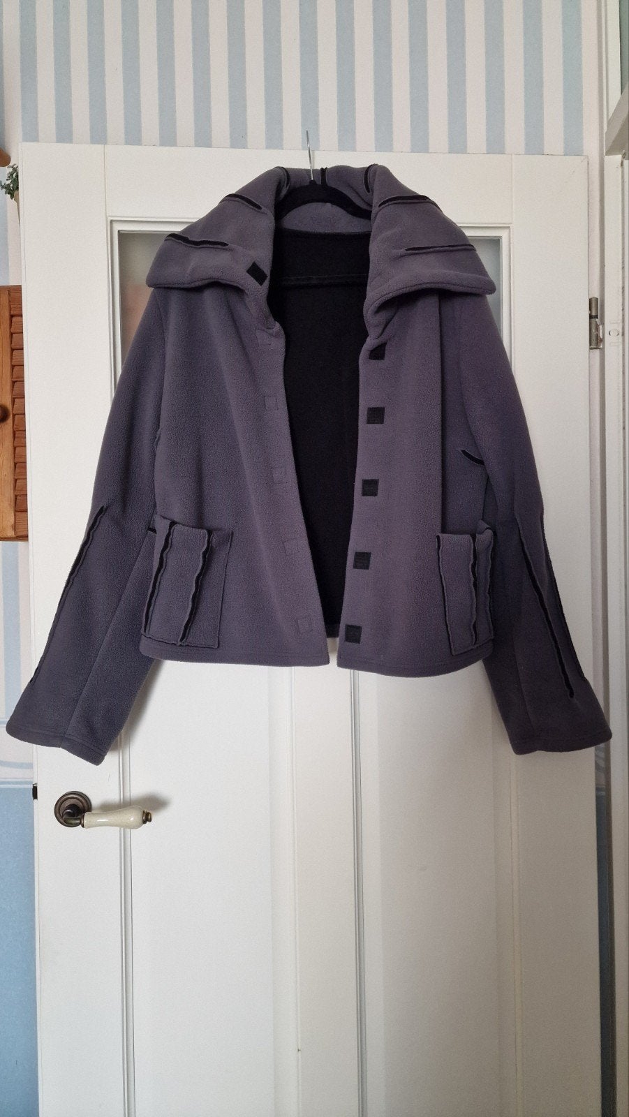 Boris vest maat 44/46, Kleding | Dames, Truien en Vesten, Zo goed als nieuw, Maat 42/44 (L), Grijs, Ophalen of Verzenden