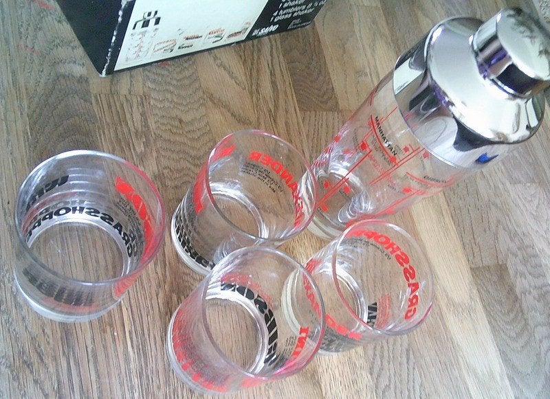 VINTAGE Italiaanse Saivo glazen cocktail shaker en 4 glazen, Verzamelen, Ophalen of Verzenden, Huis en Inrichting