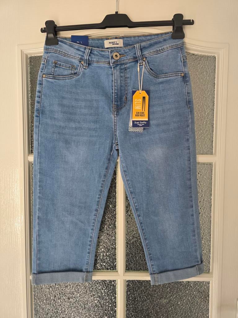 Nieuwe capri jeans Norfy maat 38, Kleding | Dames, Spijkerbroeken en Jeans, Ophalen of Verzenden, Nieuw, Blauw, W30 - W32 (confectie 38/40)