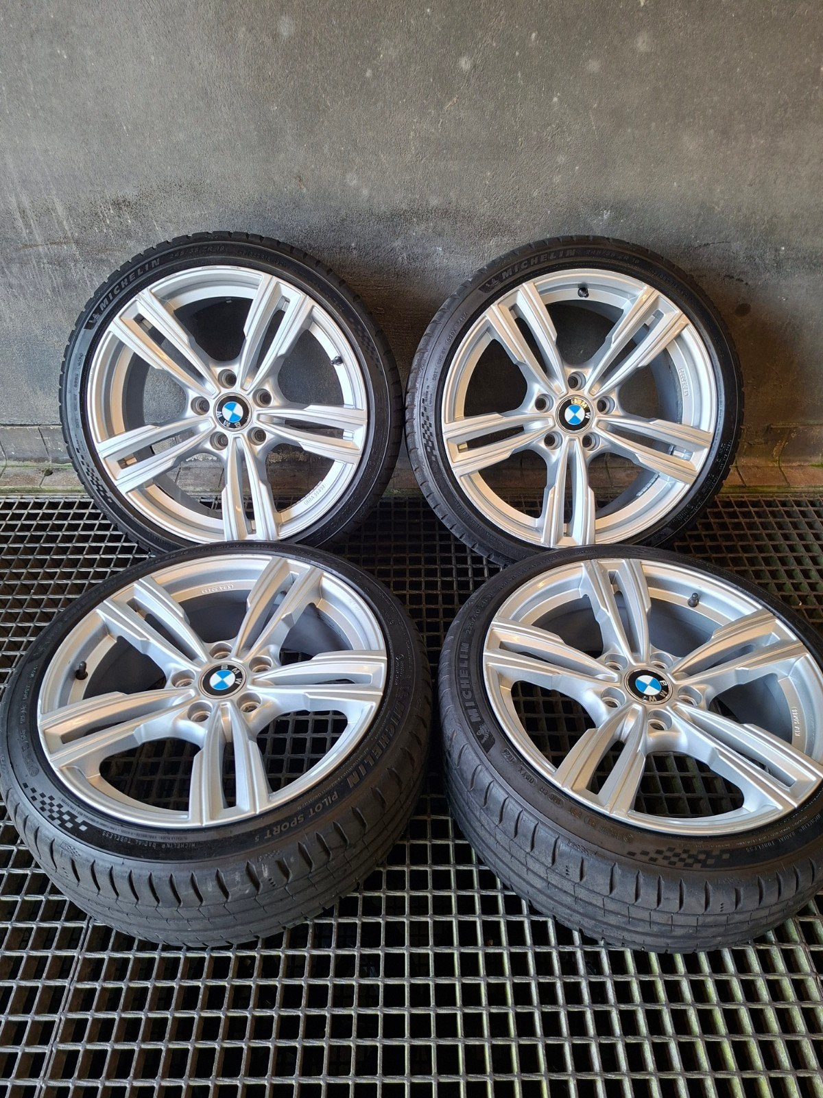 BMW 1-serie breed set, 225/40/18-245/35/18 pilot sport 5, Auto-onderdelen, Banden en Velgen, Ophalen, 18 inch, Banden en Velgen