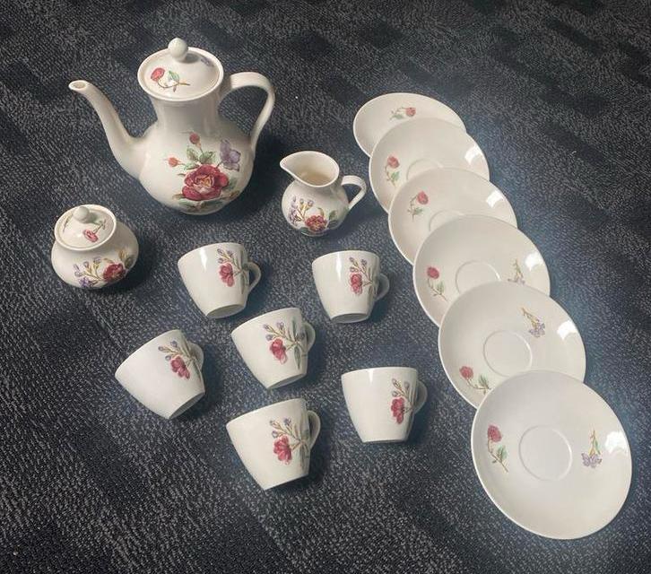 Villeroy & Boch Bouquet Koffie/Theeservies Crème met Bloemen, Ophalen of Verzenden, Zo goed als nieuw, Overige stijlen, Porselein