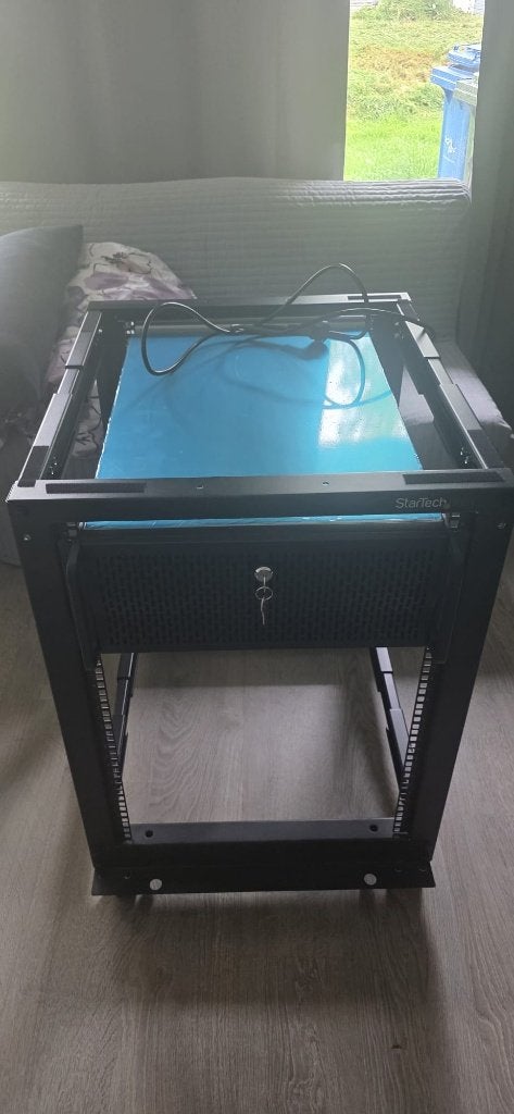 StarTech 15U 4-Post Server Rack + 4U Full PC Shelf + rails, Computers en Software, Servers, Ophalen, Gebruikt, Onbekend